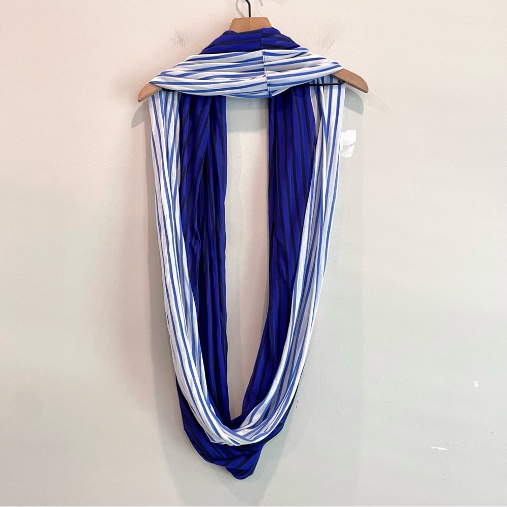 GAP Striped Infinity Scarf - Picture 5 of 7